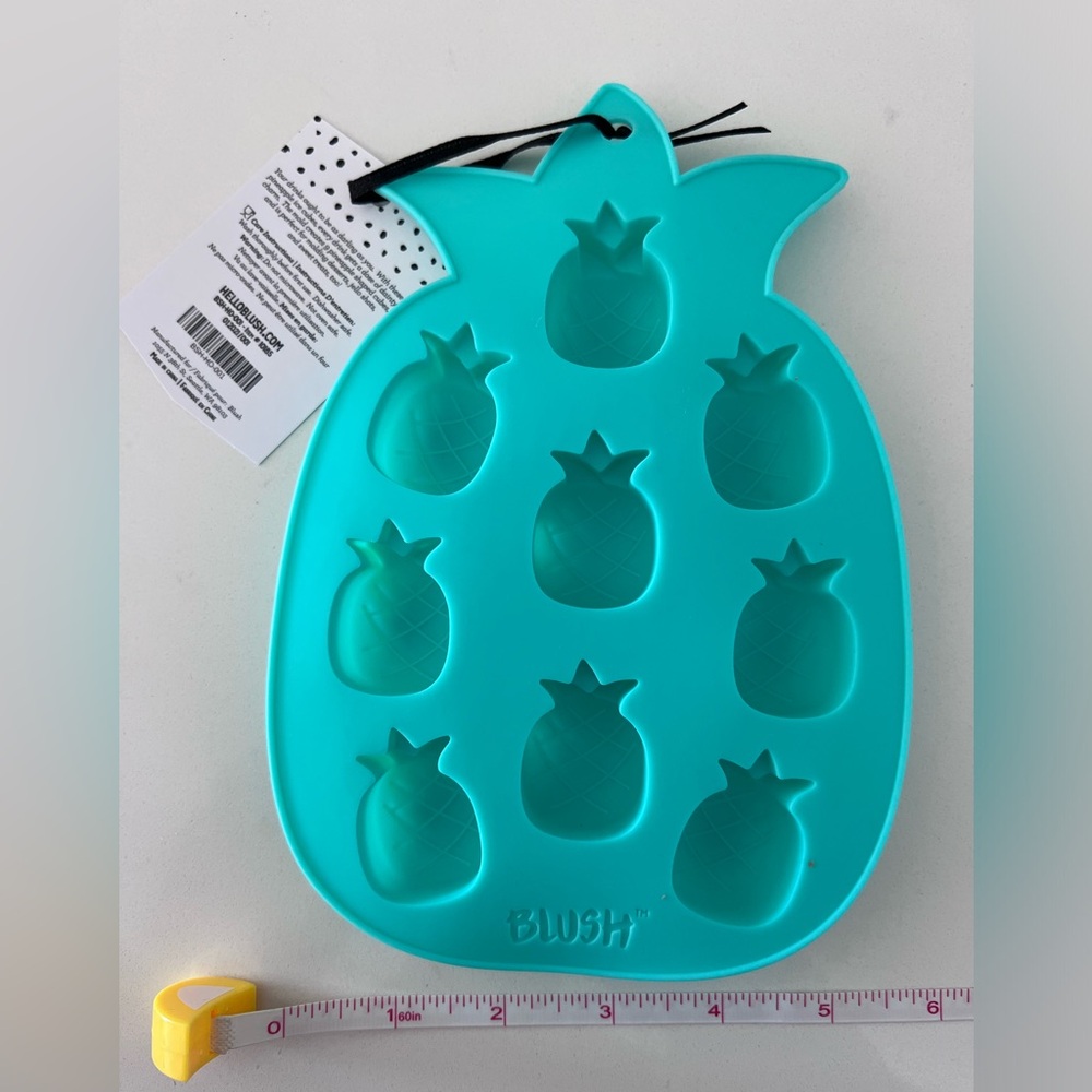 Blush pineapple shaped ice cube tray in silicon